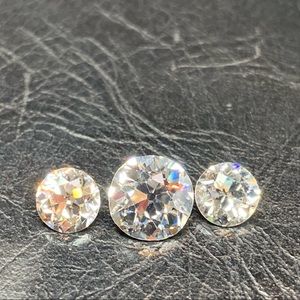 3 stone antique diamond ring